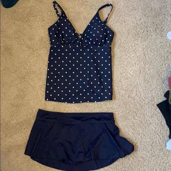 Two piece bathing suit - Picture 1 of 5
